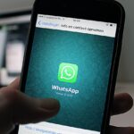 Guida su come rimuovere Meta AI da WhatsApp con istruzioni passo passo.